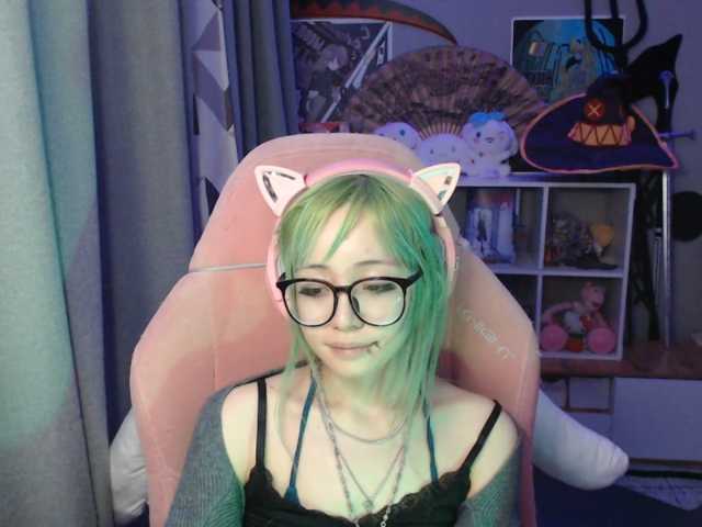 GertieCoach live cam on BongaCams