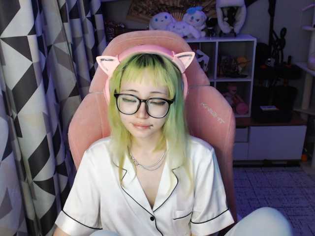 GertieCoach live cam on BongaCams