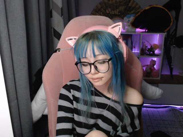 GertieCoach live cam on BongaCams