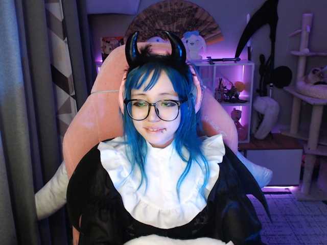 GertieCoach live cam on BongaCams