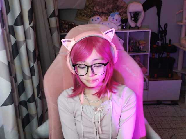 GertieCoach live cam on BongaCams