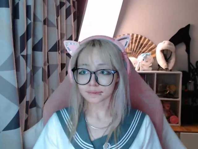 GertieCoach live cam on BongaCams