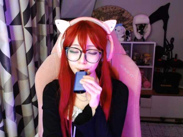 GertieCoach live cam on BongaCams