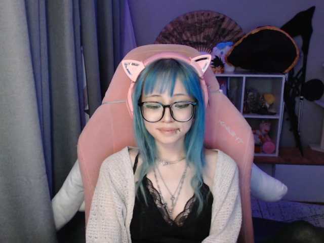 GertieCoach live cam on BongaCams