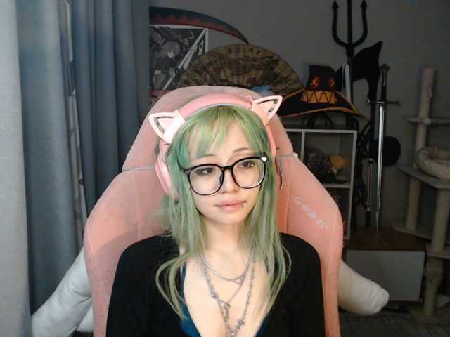 GertieCoach live cam on BongaCams