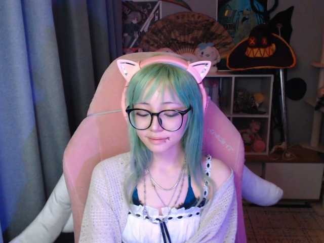 GertieCoach live cam on BongaCams