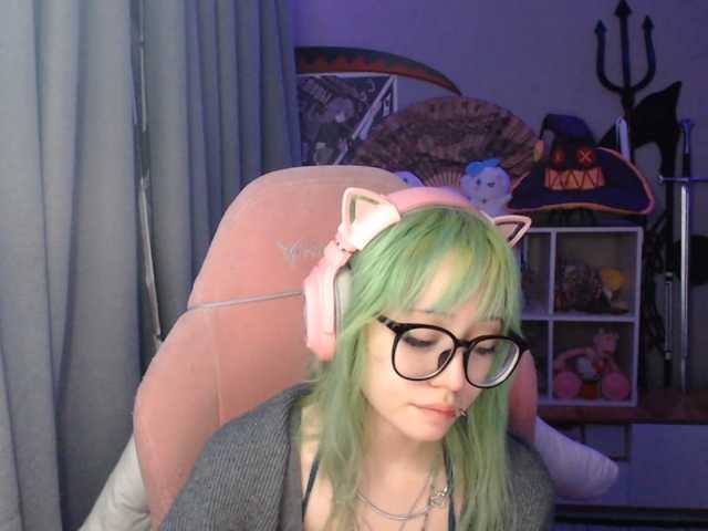 GertieCoach live cam on BongaCams