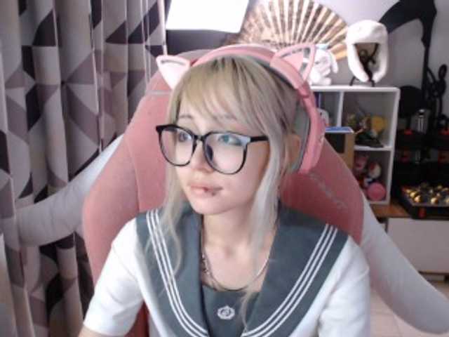 GertieCoach live cam on BongaCams