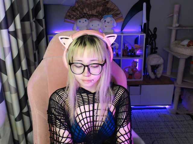 GertieCoach live cam on BongaCams