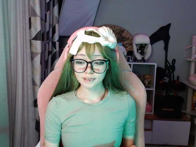 GertieCoach live cam on BongaCams