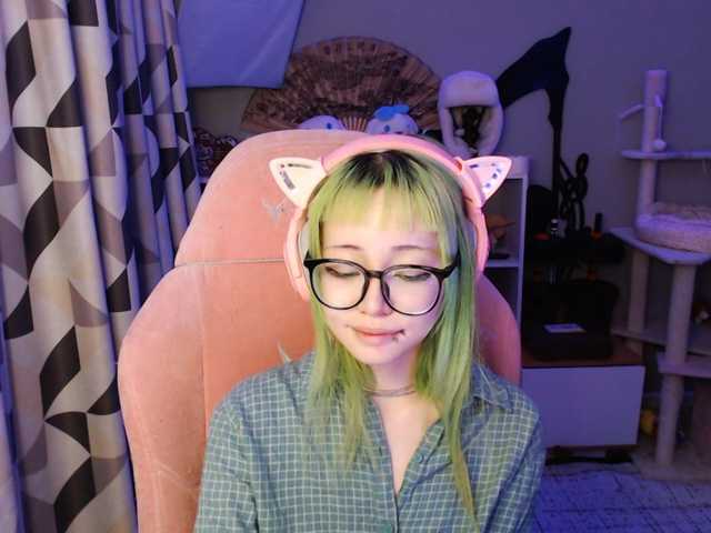 GertieCoach live cam on BongaCams