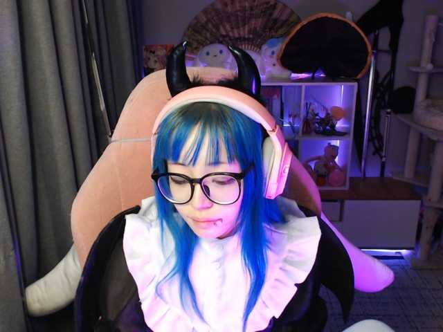 GertieCoach live cam on BongaCams