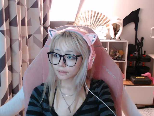 GertieCoach live cam on BongaCams