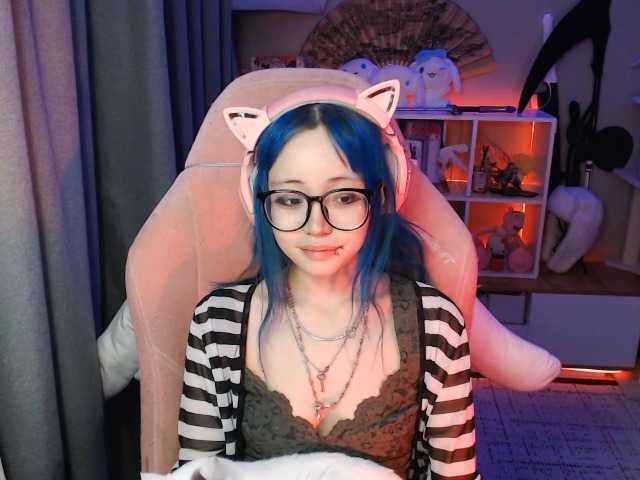 GertieCoach live cam on BongaCams