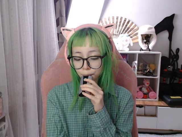 GertieCoach live cam on BongaCams