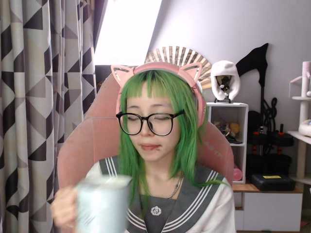 GertieCoach live webcam show