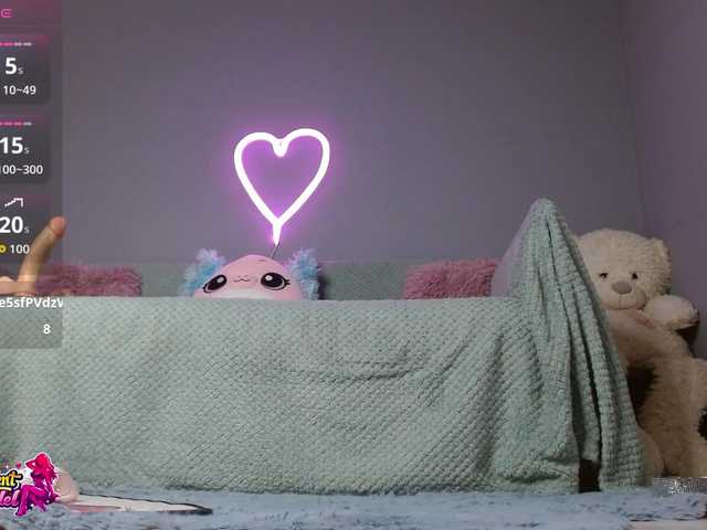 BeaDoll live webcam show