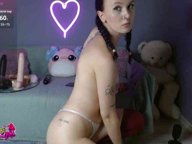 BeaDoll webcam