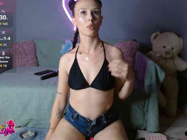 BeaDoll webcam