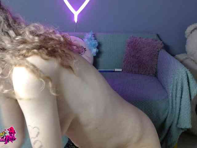 BeaDoll webcam