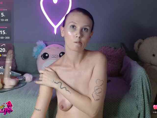 BeaDoll webcam