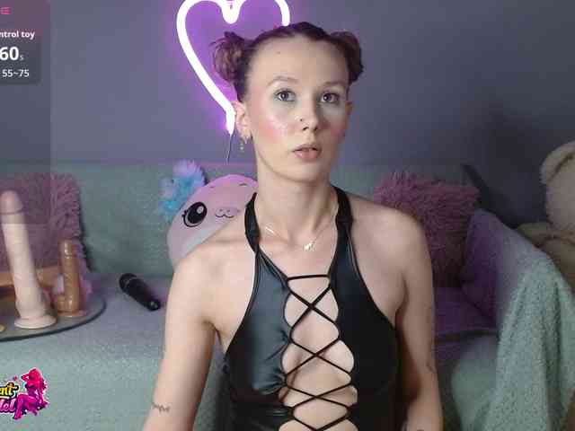BeaDoll webcam