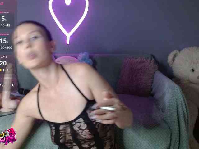 BeaDoll webcam