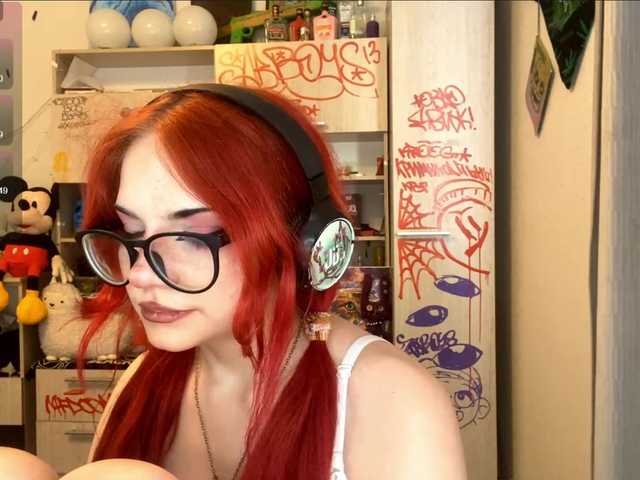 MigdaliaJaremka live cam on BongaCams