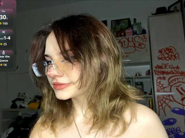 MigdaliaJaremka live cam on UnifiedCams
