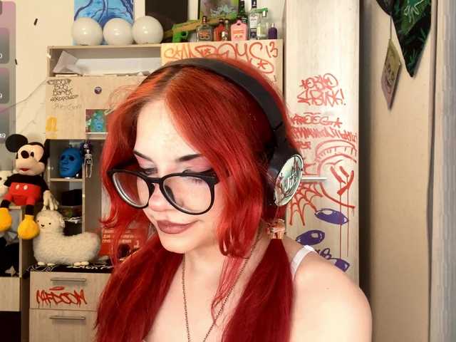 MigdaliaJaremka live cam on BongaCams