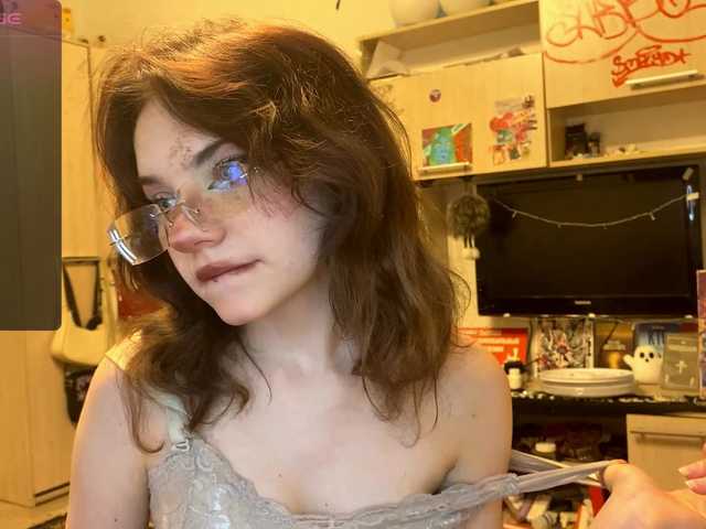 MigdaliaJaremka live cam on BongaCams