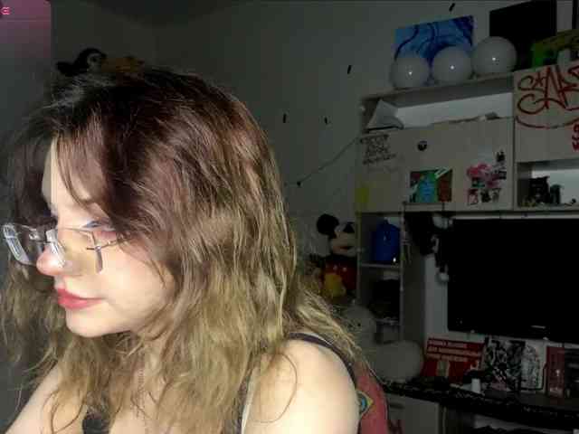 MigdaliaJaremka webcam