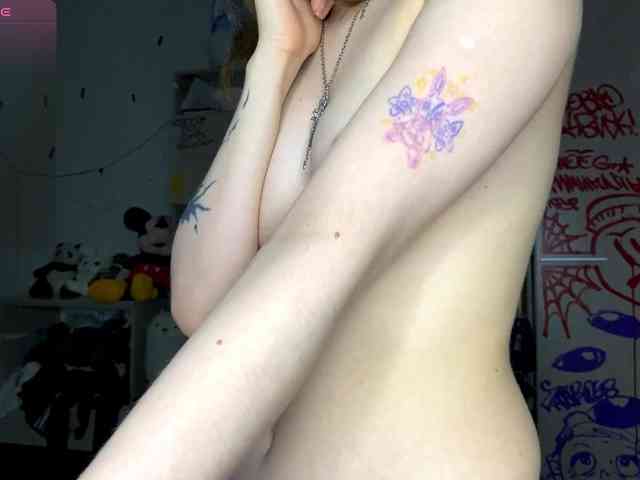 Model: MigdaliaJaremka