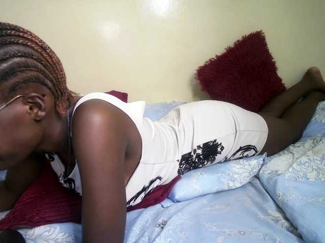 hott-ass's BongaCams show and profile