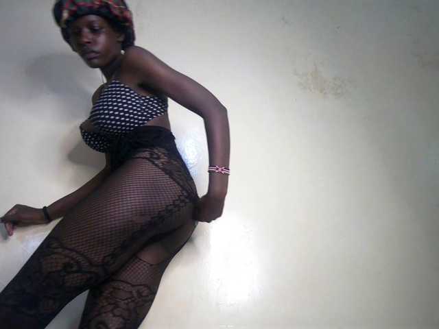 hott-ass's BongaCams show and profile