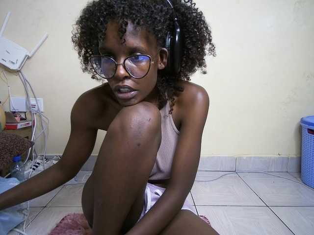 hott-ass live cam on BongaCams