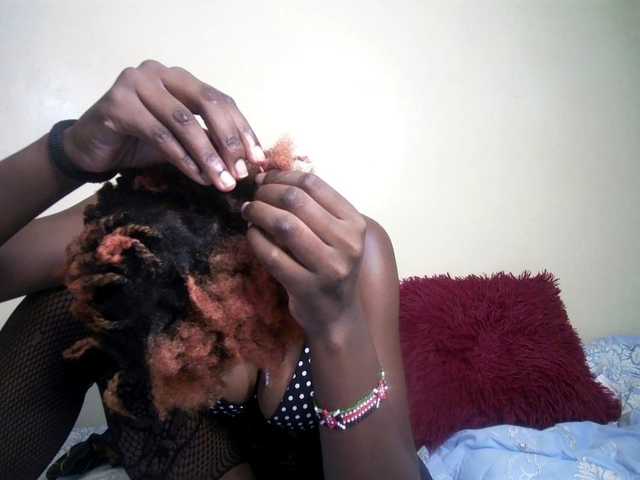 hott-ass's BongaCams show and profile