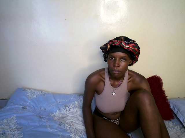 hott-ass's BongaCams show and profile