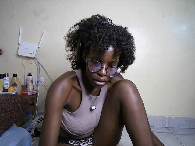 hott-ass live cam on BongaCams