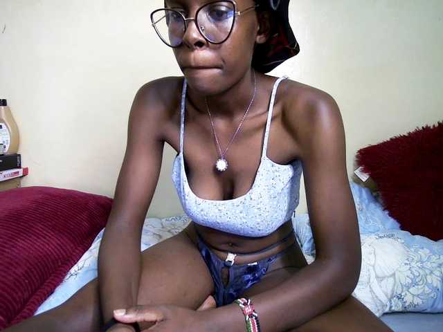 hott-ass's BongaCams show and profile