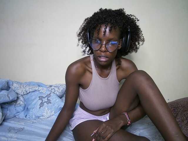 hott-ass live cam on BongaCams