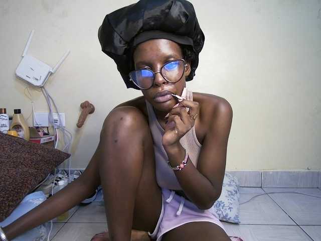 hott-ass live cam on BongaCams