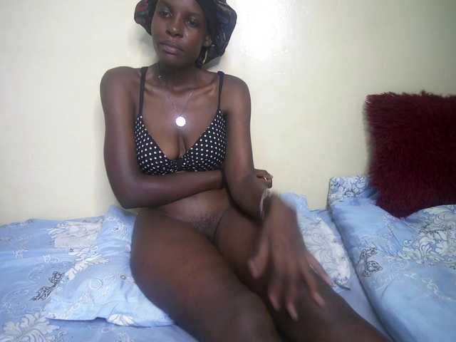 hott-ass's BongaCams show and profile