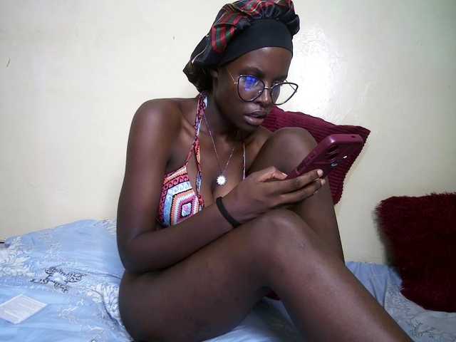 hott-ass's BongaCams show and profile