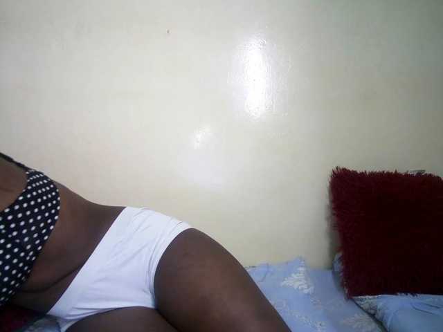 hott-ass's BongaCams show and profile