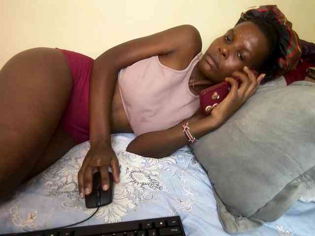 hott-ass webcam