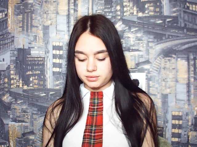 LunaDeLuxe666 Live Cam and Statistics on UnifiedCams