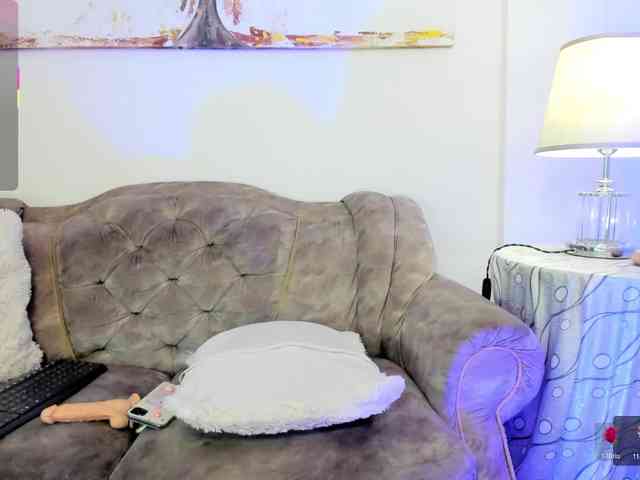 QueenBoostyBig webcam