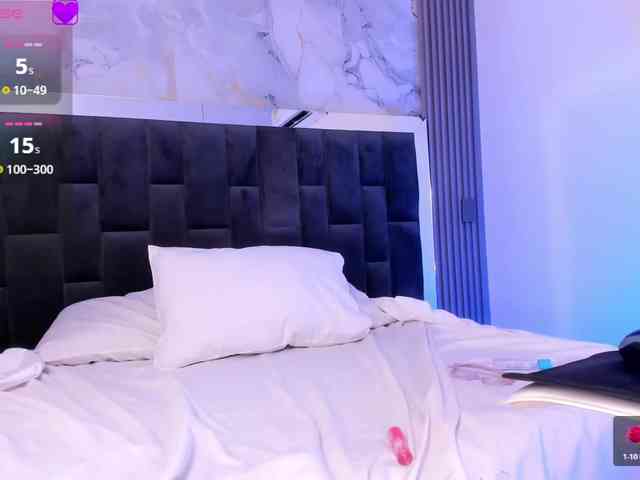 QueenBoostyBig webcam