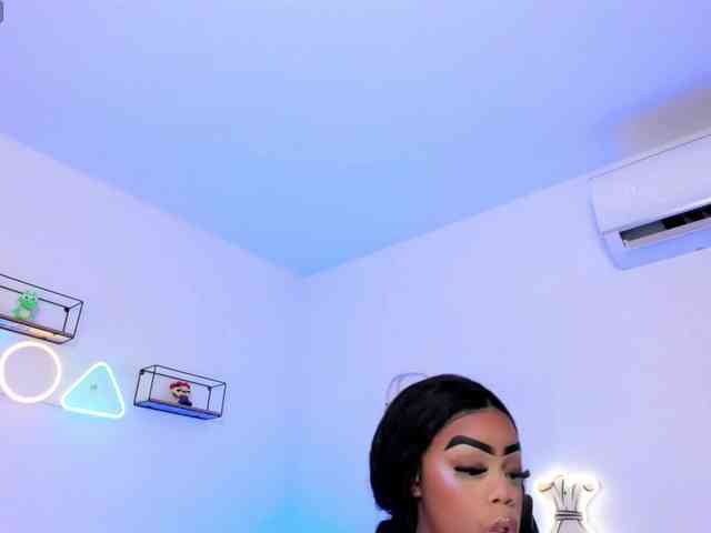 QueenBoostyBig webcam